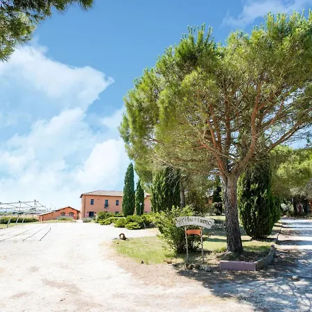 Delux In Castiglione Del With Pool Кастильоне-дель-Лаго
